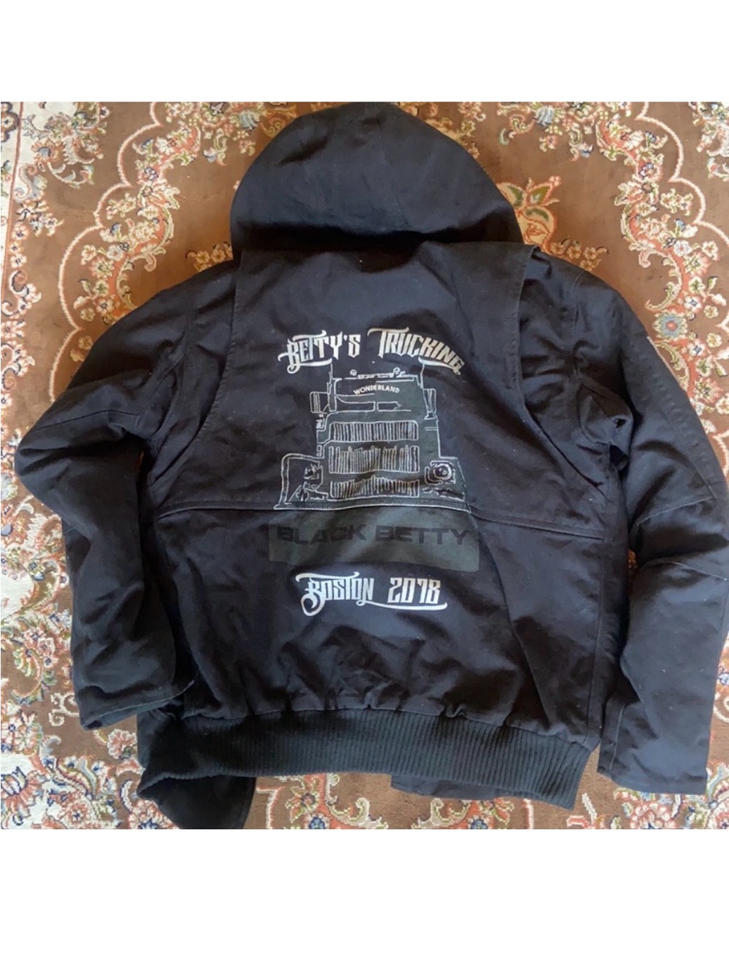 Carhartt Black Jacket With Silver Branded Zipper Pull